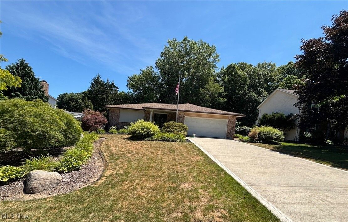 Property Photo:  5785 Royal Drive  OH 44094 