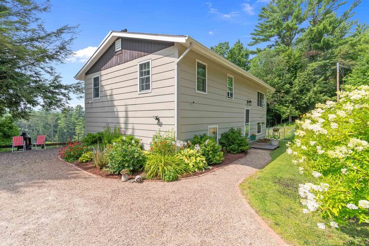 Property Photo: 950 Osgood Hill Road VT 05494