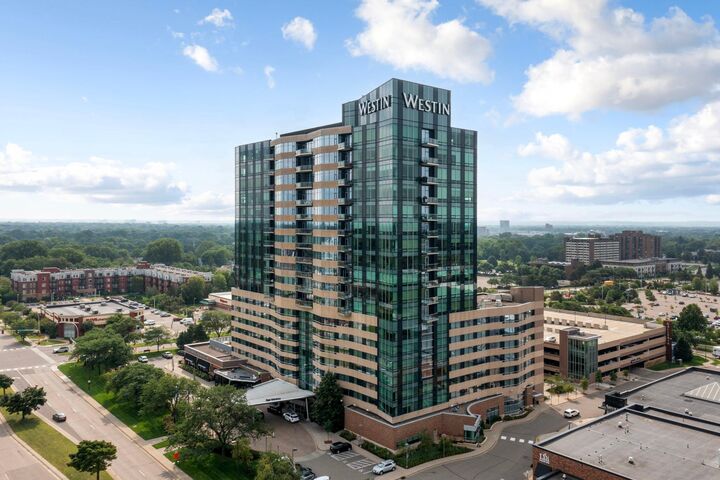 3209 Galleria 1008  Edina MN 55435 photo