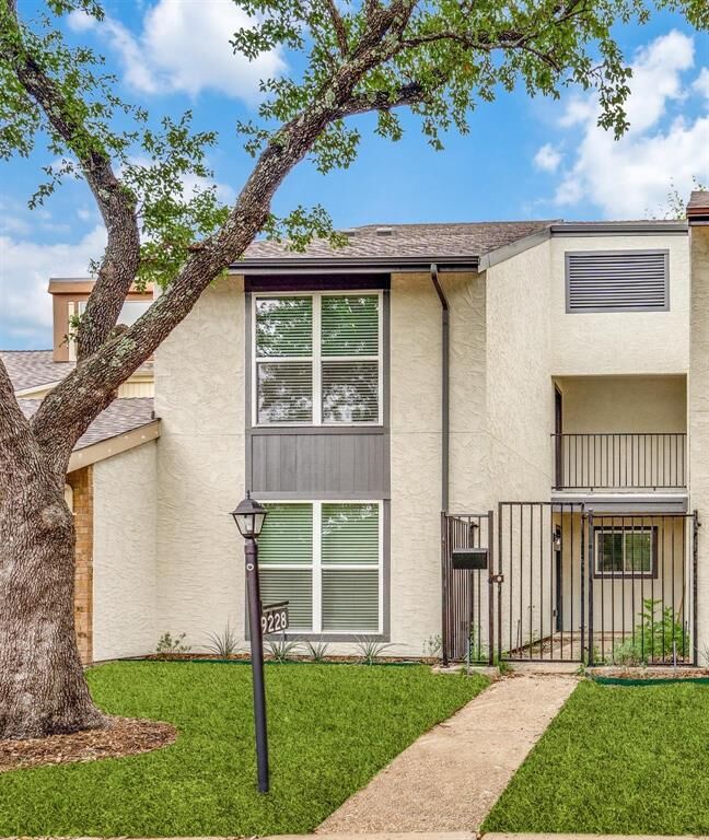 Property Photo: 9228 Flickering Shadow Drive TX 75243