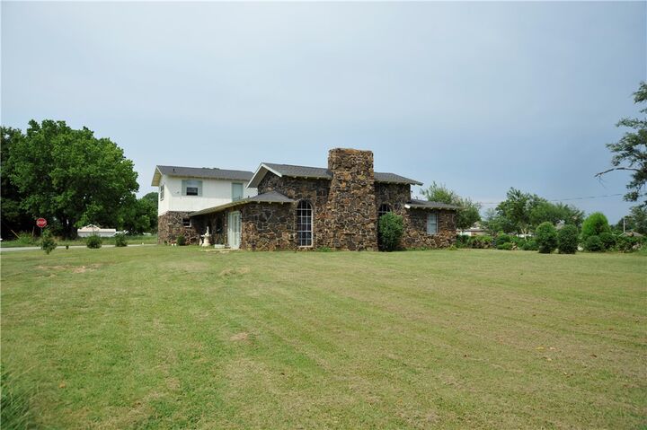 Property Photo: 3401 SE K Street AR 72712