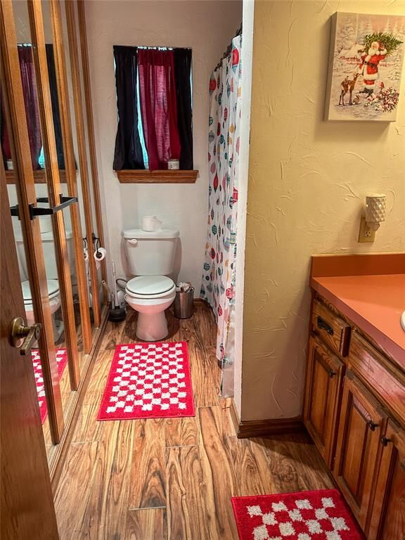 Property Photo:  