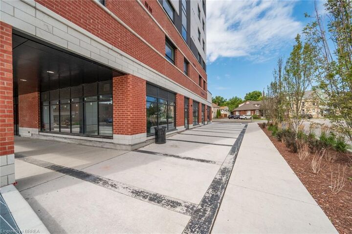 Photo de la propriété: 1 Wellington Street 317 ON N3T 2L3
