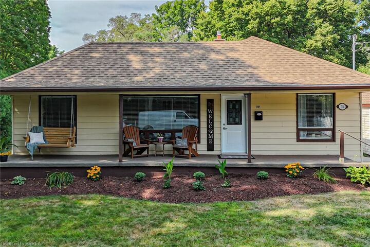 Photo de la propriété: 35 Wade Avenue ON N3T 1W9