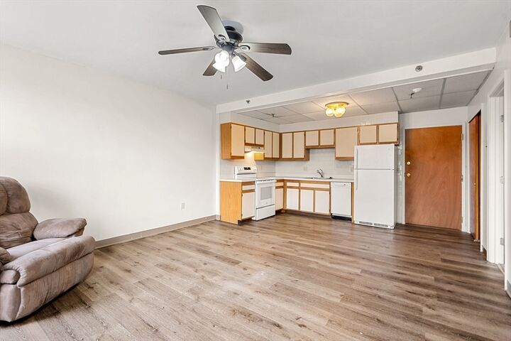 Property Photo:  80 Foster St 306  MA 01960 