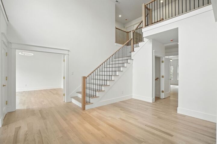 Property Photo: 9 Saint James Ct MA 02478
