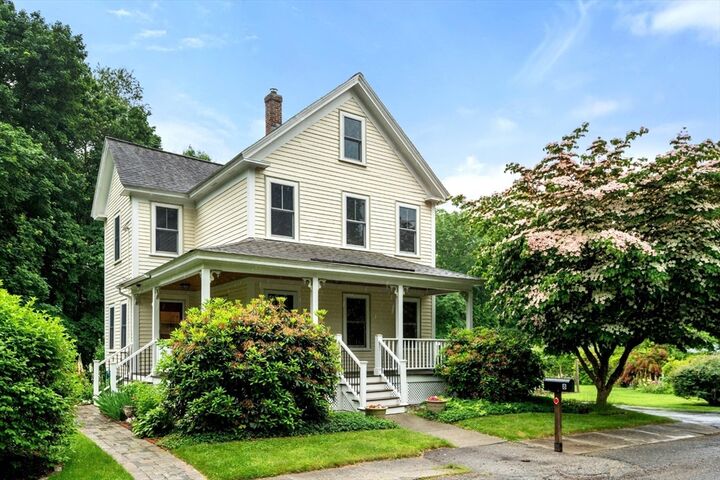 Property Photo:  8 Orchard Terrace  MA 01754 