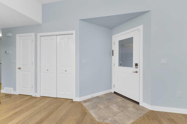 Property Photo: 5130 50 Street B AB T4L 1X2