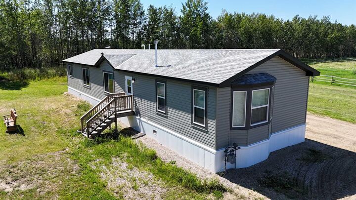 Photo de la propriété:  53418 Range Road 120  AB T7E 5A5 