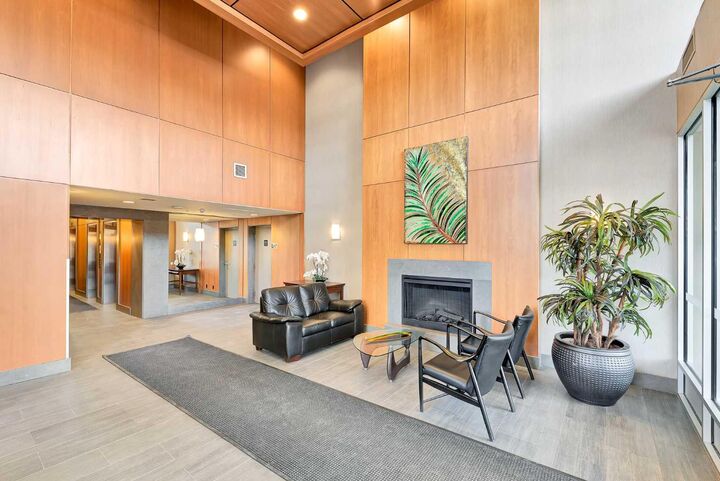 Property Photo: 77 Spruce Place SW 2207 AB T3C 3X6