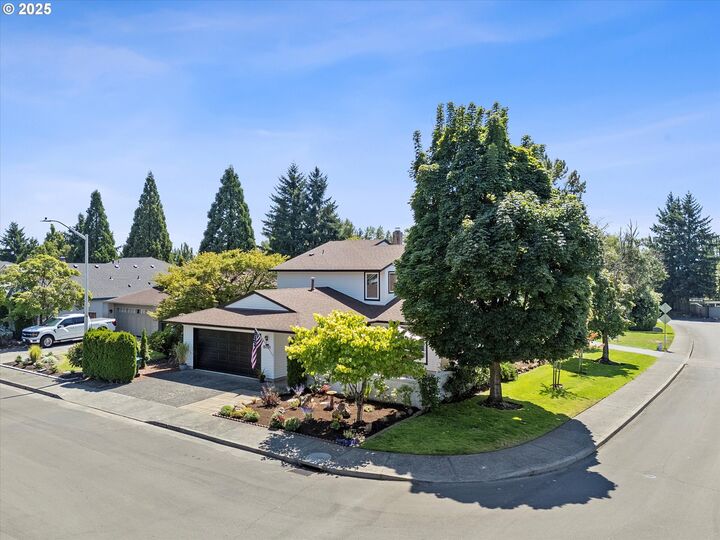 Property Photo:  15701 SE 34th Cir  WA 98683