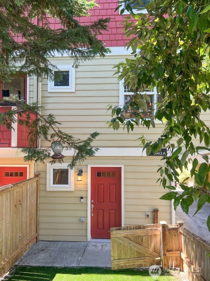 Property Photo:  5943  36th Avenue S A  WA 98118 