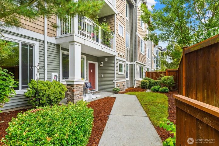 Property Photo: 15720 Manor Way A8 WA 98087