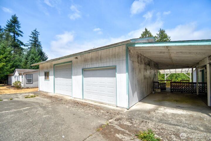 Property Photo: 71 SE Lupine Court WA 98584