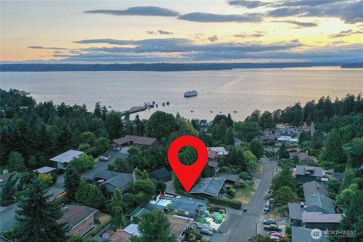 Property Photo: 4329 SW Cloverdale Street WA 98136