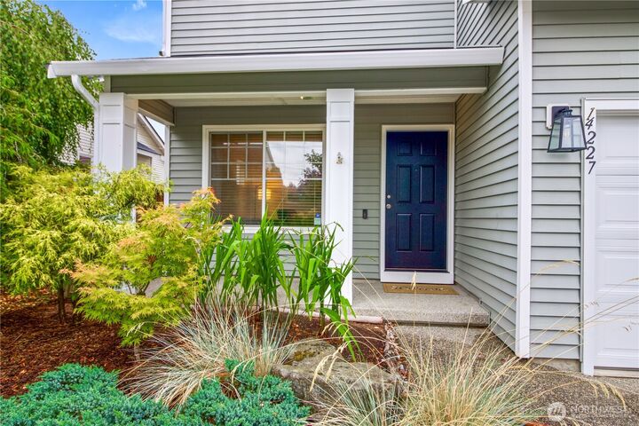 Property Photo: 14227 50th Avenue SE WA 98208