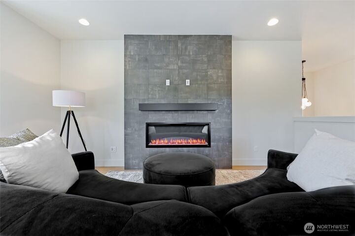 Property Photo: 12019 44th Avenue S WA 98168