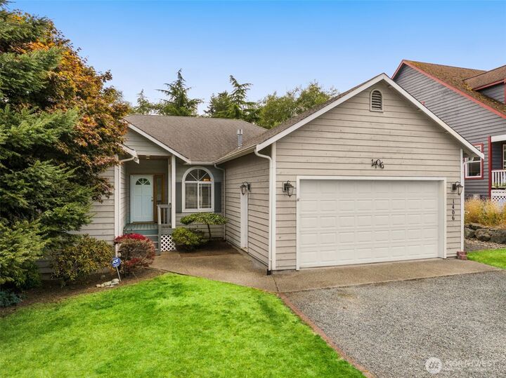 1406  Everette Lane  Freeland WA 98249 photo