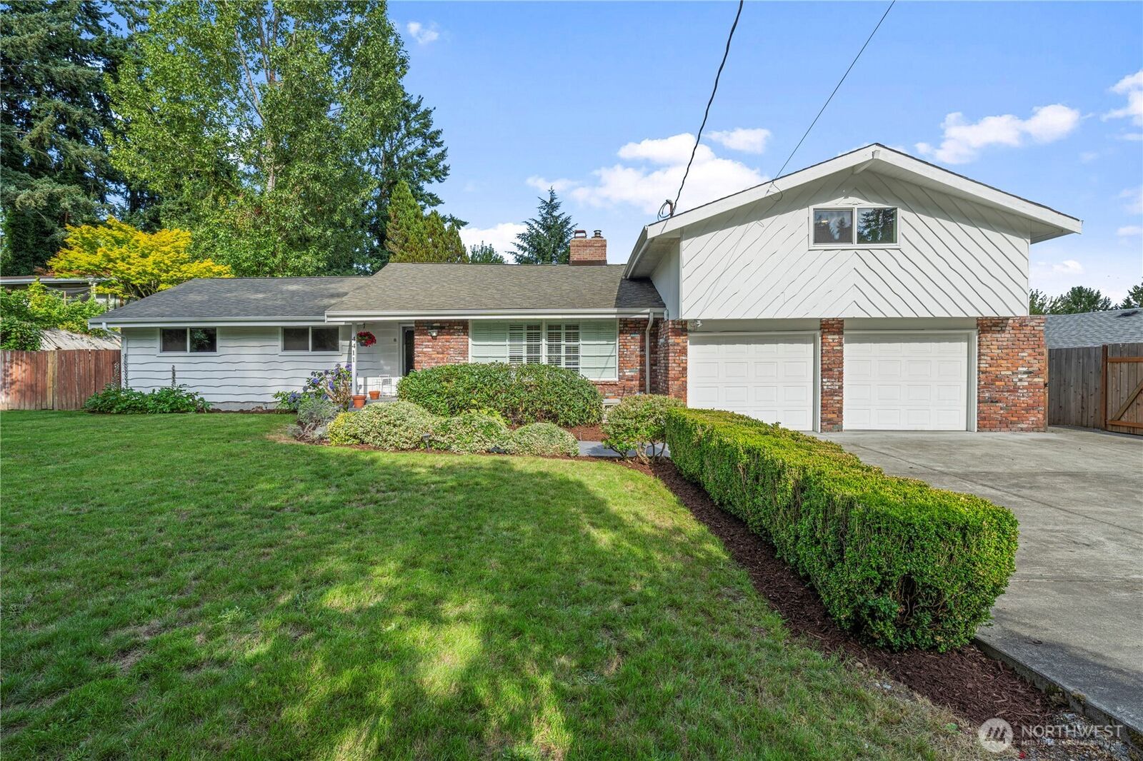 Property Photo:  4411  Alameda Avenue W  WA 98466 