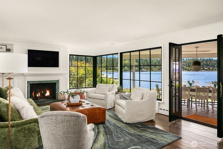 Property Photo:  11  Enatai Drive  WA 98004 