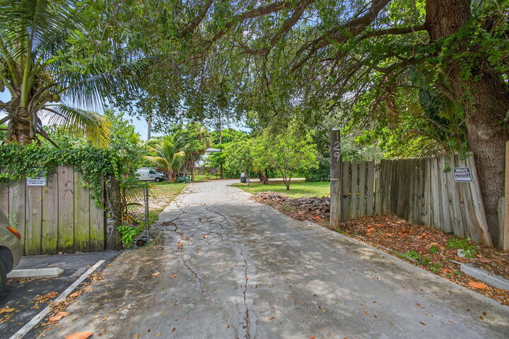 Property Photo:  129 Fleming Avenue  FL 33463 