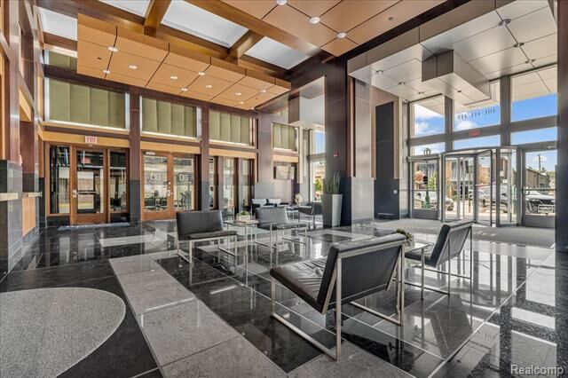 Property Photo: 411 S Old Woodward Avenue 527 MI 48009