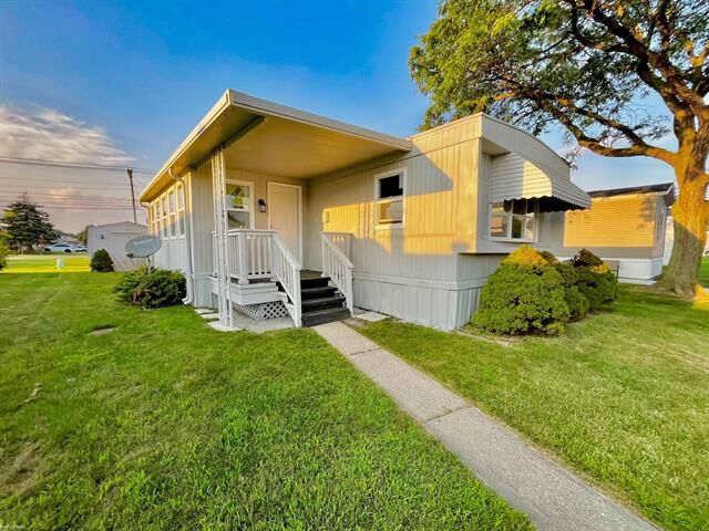 Property Photo: 5294 Argyle Court MI 48310