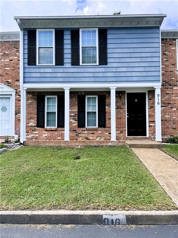 Property Photo:  916 Spinnaker Ct  VA 23320 
