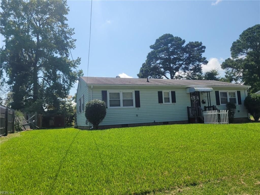 Property Photo:  221 Picard Dr  VA 23608 