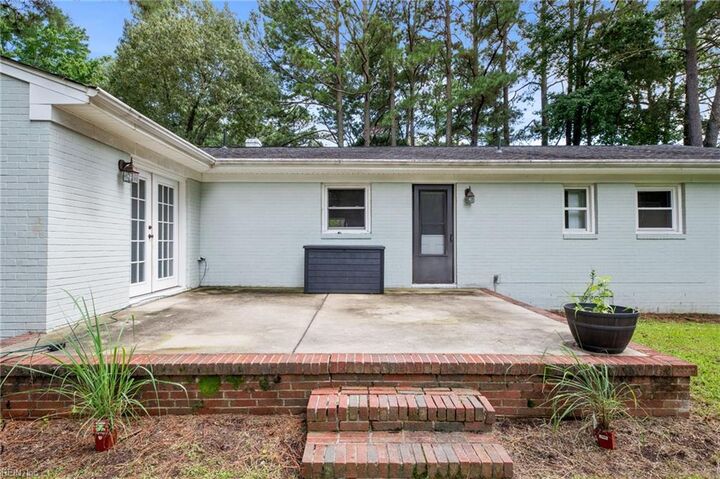 Property Photo:  112 Lambs Creek Dr  VA 23693 