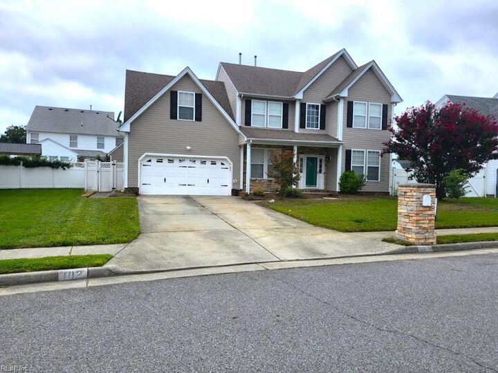 Property Photo: 102 Lakes Edge Dr VA 23434