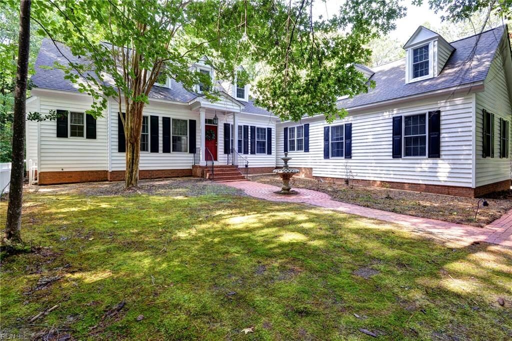 Property Photo: 9135 Whispering Dr VA 23168