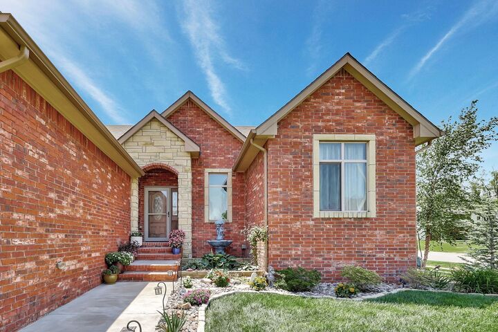 Property Photo: 13401 E Equestrian Circle KS 67230