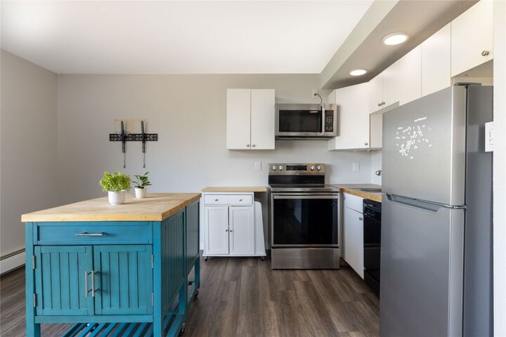 Property Photo:  110 Evergreen Road 201  CO 80435 