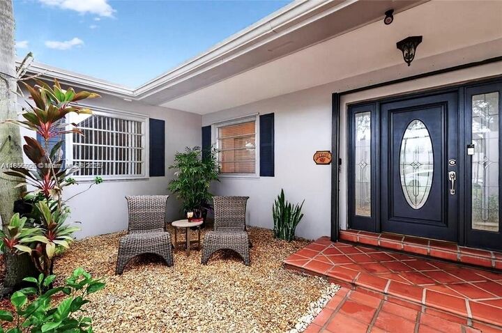 Property Photo:  8820 SW 150th St  FL 33176 
