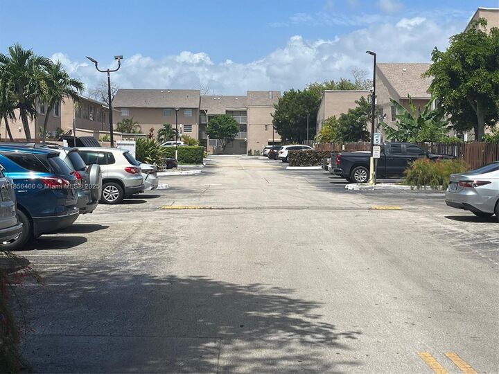 Property Photo: 8420 SW 154th Cir Ct 523 FL 33193