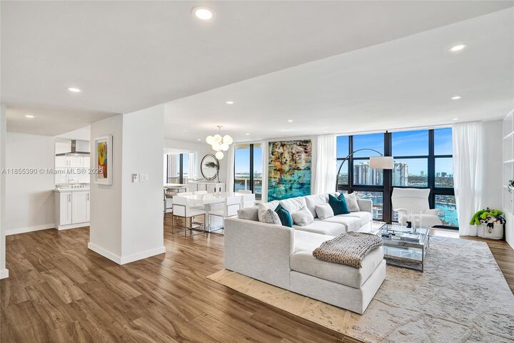 9 Island Ave 1814  Miami Beach FL 33139 photo