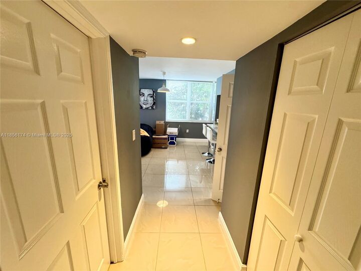 Property Photo:  9495 Evergreen Pl 101  FL 33324 