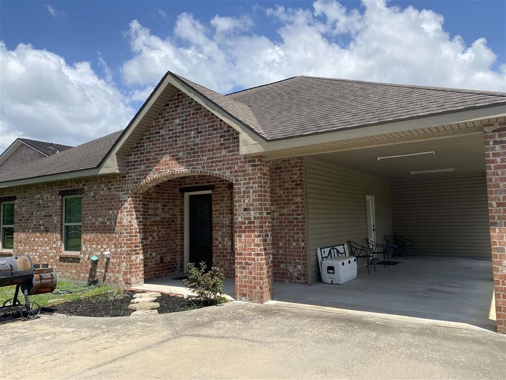 Property Photo: 1595 Melvin Lane LA 70605