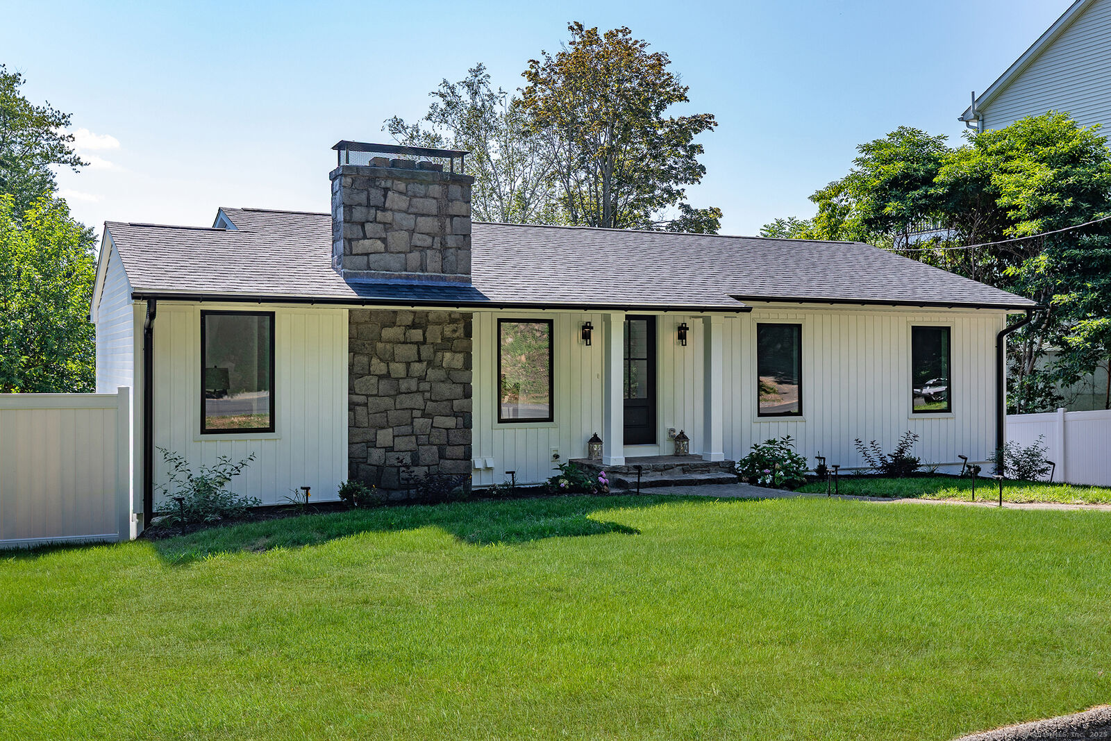 Property Photo:  26 Twilight Lane  CT 06804 