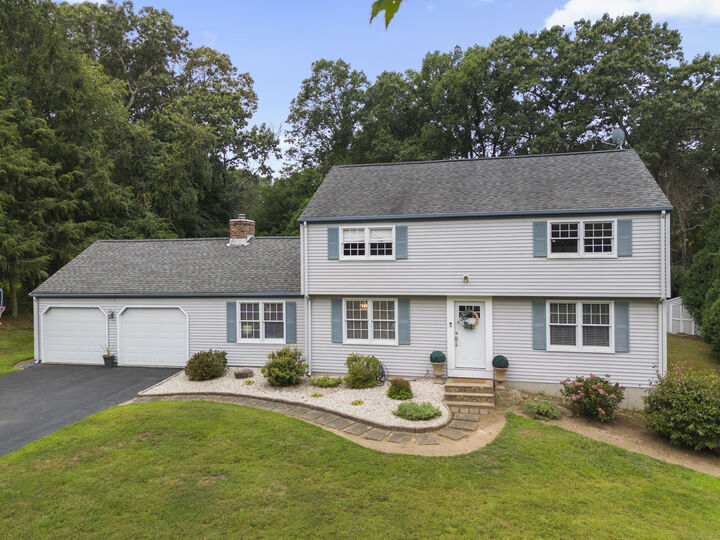 13 Charter Oak Drive  East Lyme CT 06333 photo