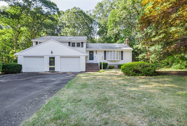 Property Photo:  83 Blue Ridge Drive  CT 06066 