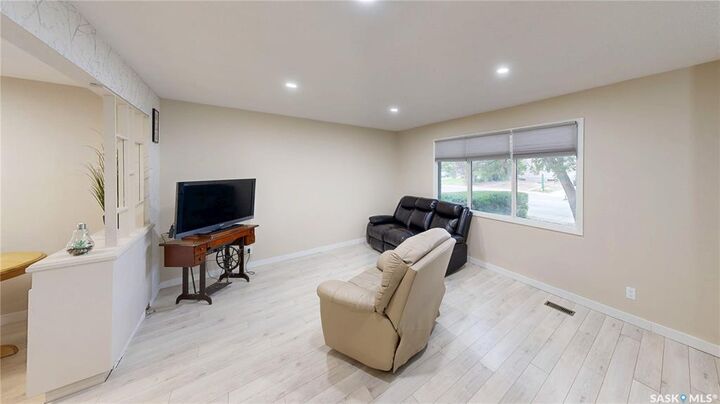 Property Photo:  1018 Dewdney Avenue E  SK S4N 0C8 