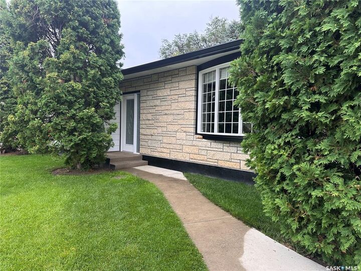 Property Photo:  1341 King Crescent  SK S6H 3G3 