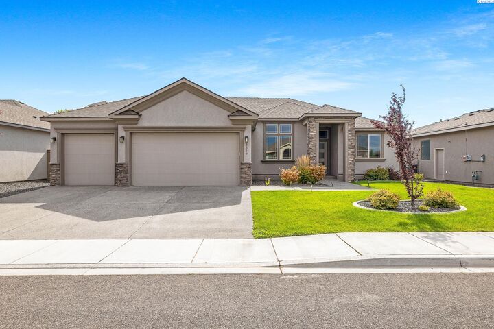 3359 Village Pkwy  Richland WA 99354 photo