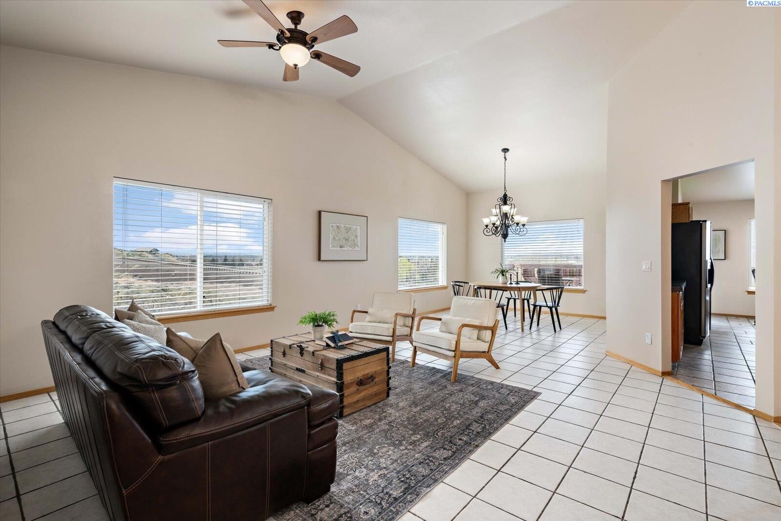 Property Photo:  1937 Mountain View Drive  WA 99350 