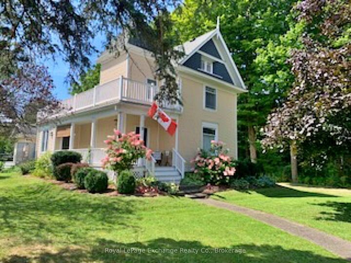 8 Queen Street  Huron-Kinloss ON N0G 2R0 photo