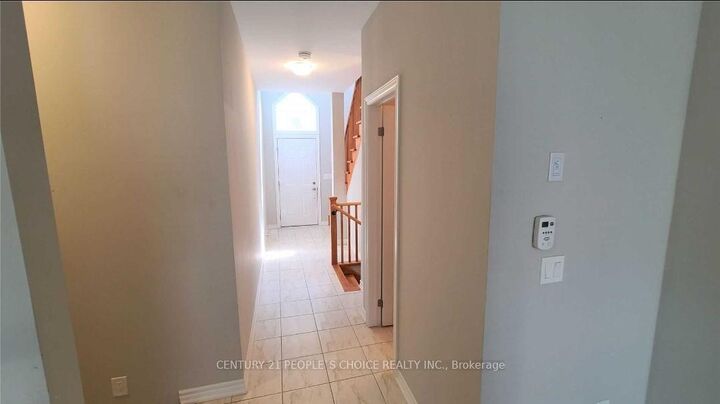 Property Photo:  5 Gregory Avenue  ON L9Y 0Z5 