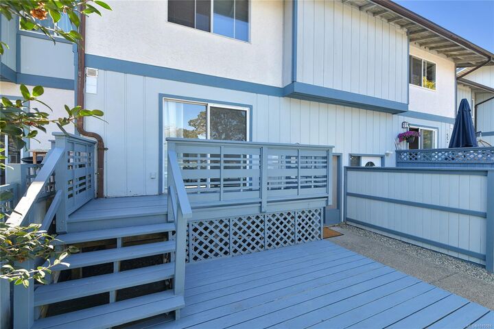 Property Photo: 3987 Gordon Head Rd 12 BC V8N 3X5