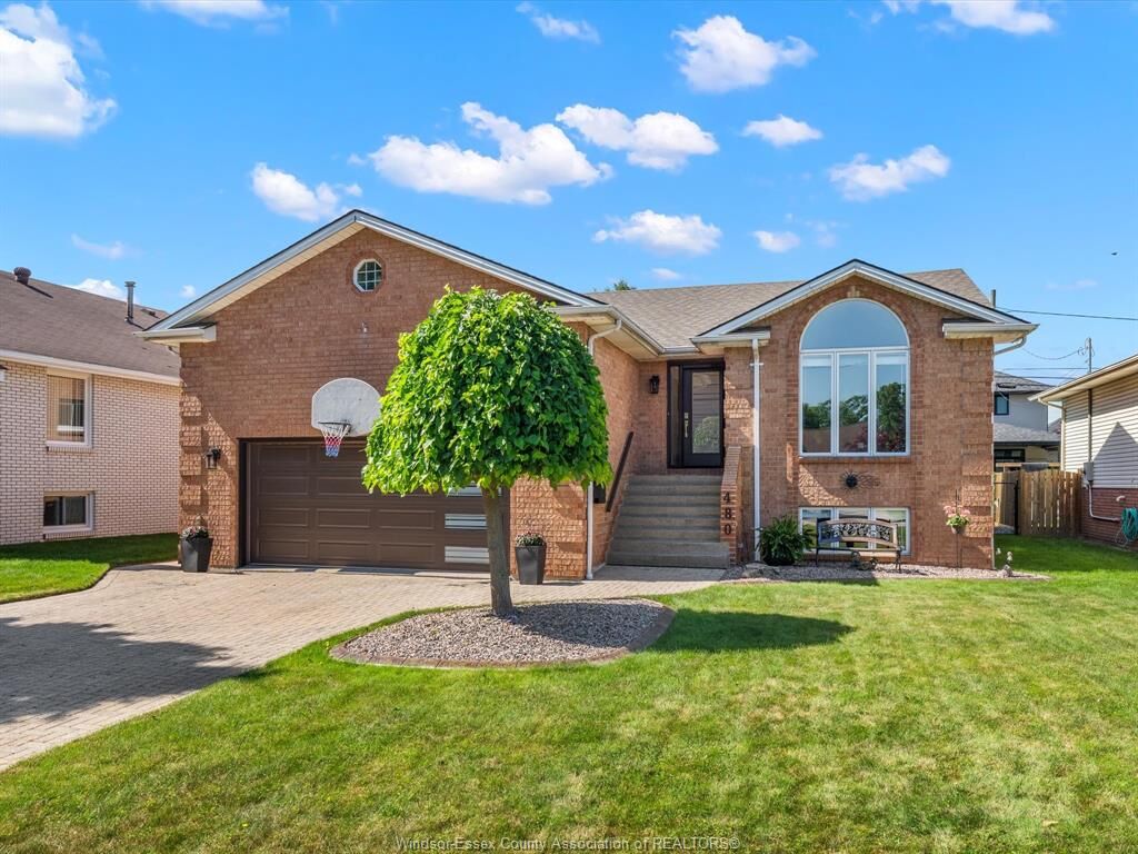 Photo de la propriété: 480 Delaware Avenue ON N9J 1S4